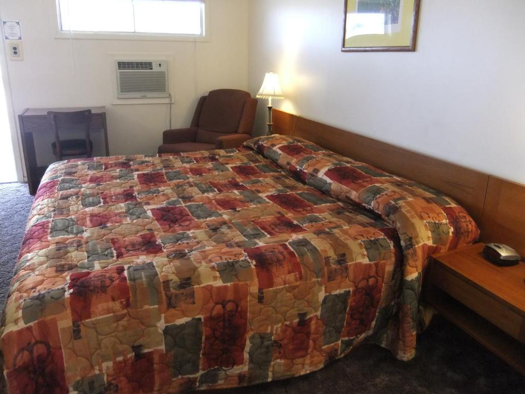The Hills Motel Junction Room photo